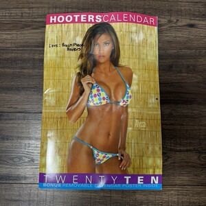 Hooters Calendar Girls 2010 SIGNED Models Restaurant Swimsuit Bikini Poster